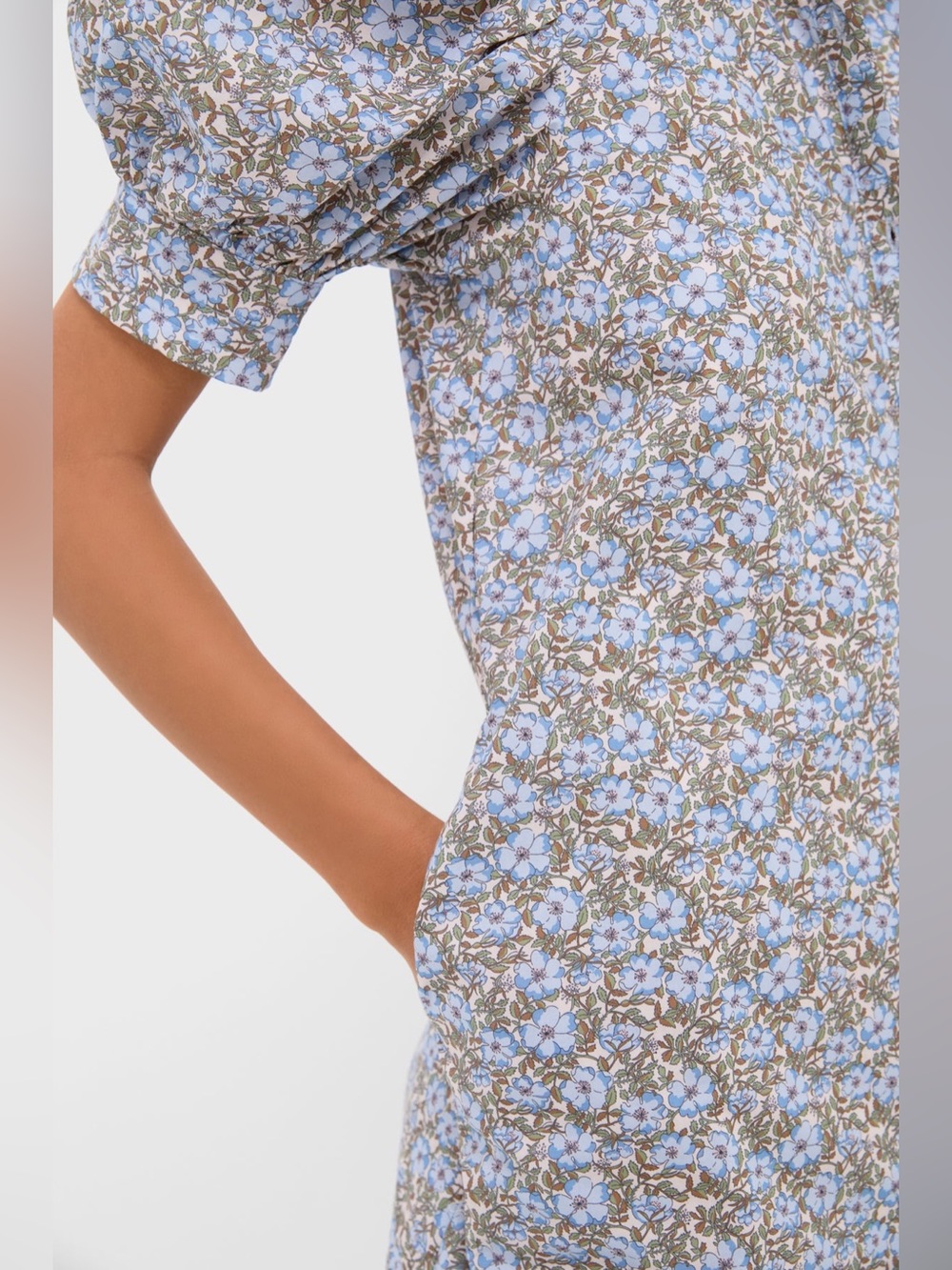 HYACINTH HOUSE Dusty Blue & Brown Floral Louisa Maxi Dress - Picture 6 of 11